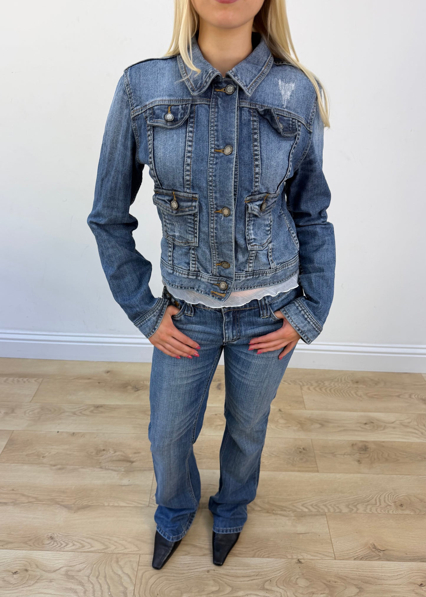 medium blue denim four-pocket jacket view 3