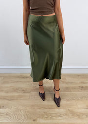 small kilky paris green satin midi skirt 1