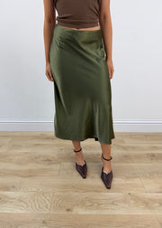small kilky paris green satin midi skirt 5