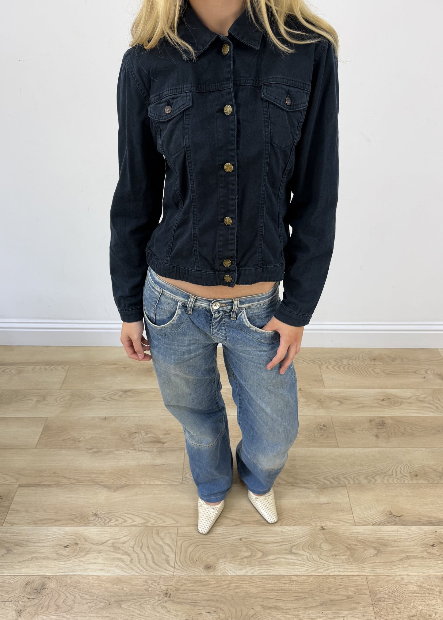 medium navy denim jacket image 2