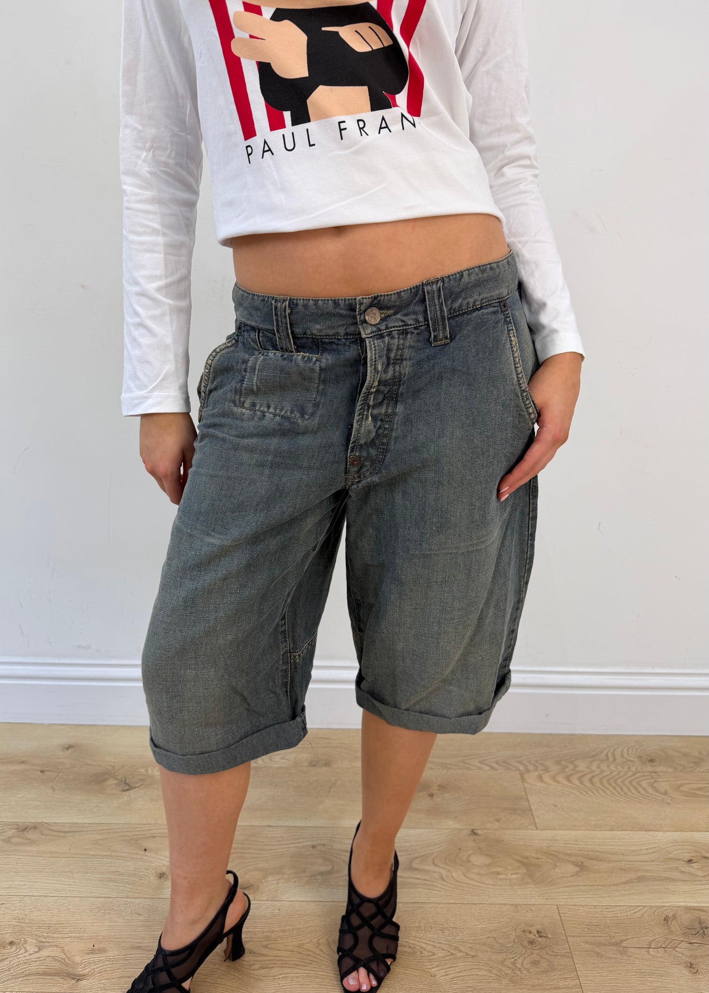 small grey guess denim knee-length shorts image 2