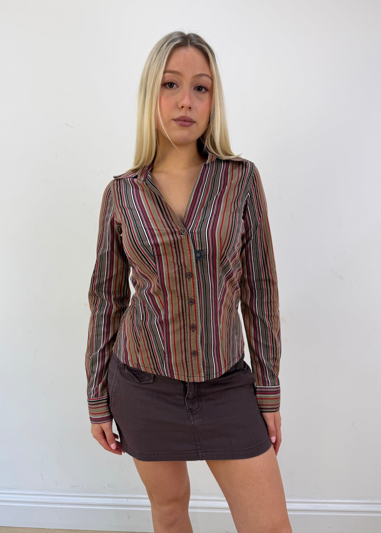 small brown and red striped fitted long sleeve shirt front zoom with face