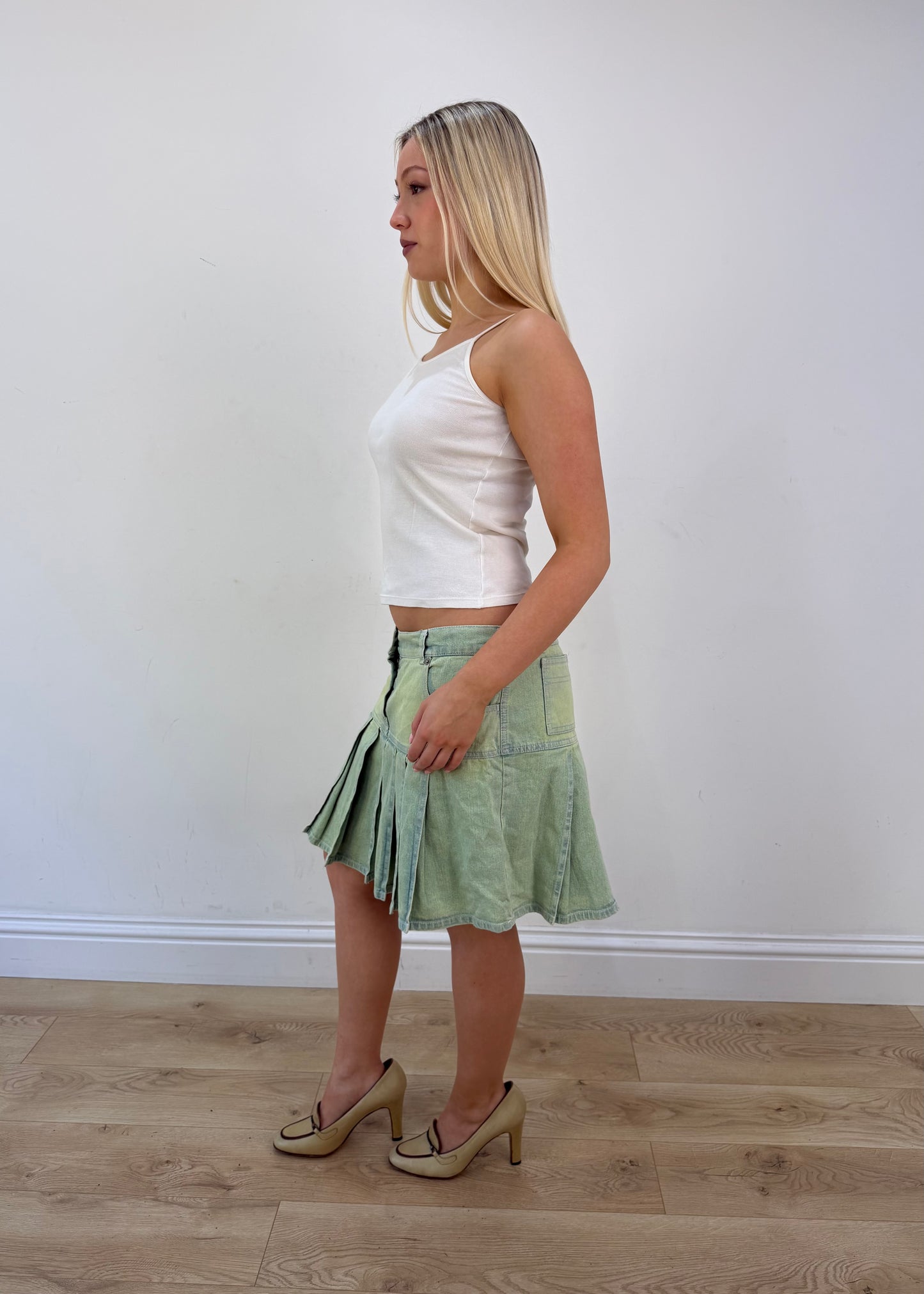 medium green parisport pleated denim mini skirt