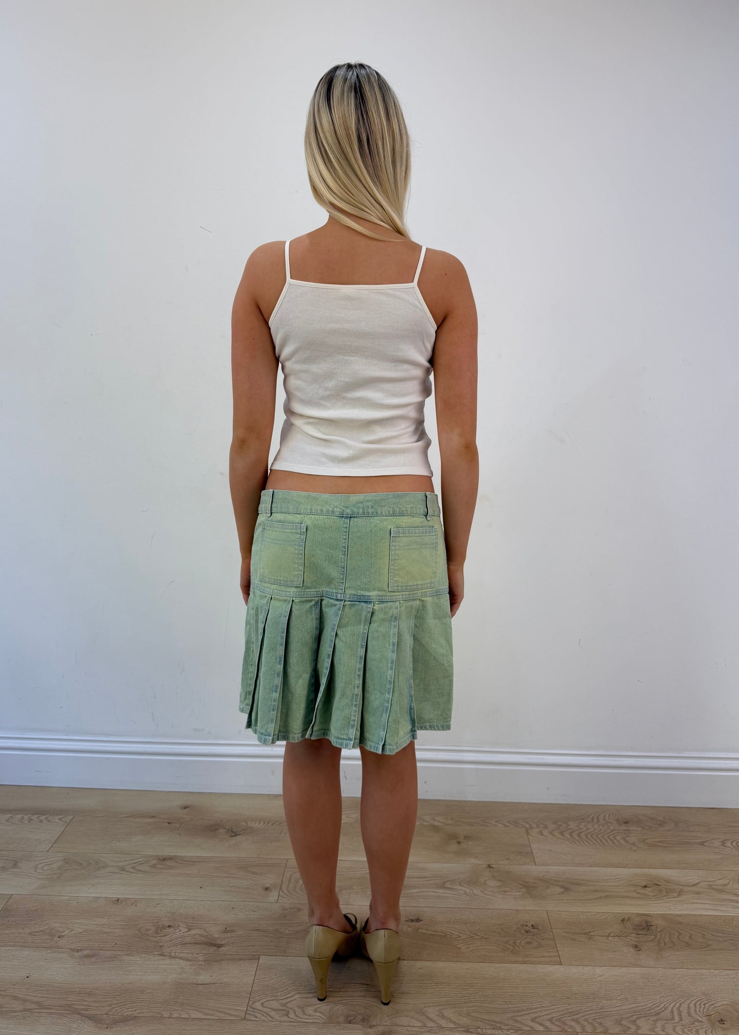 medium green parisport pleated denim mini skirt