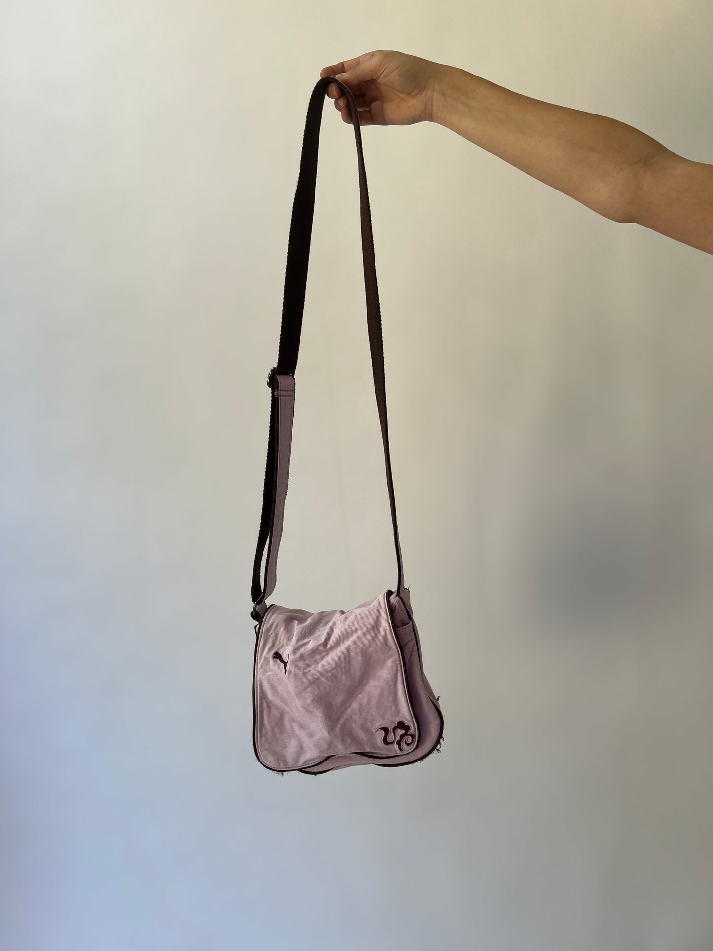 one size pink embroidered crossbody bag strap detail