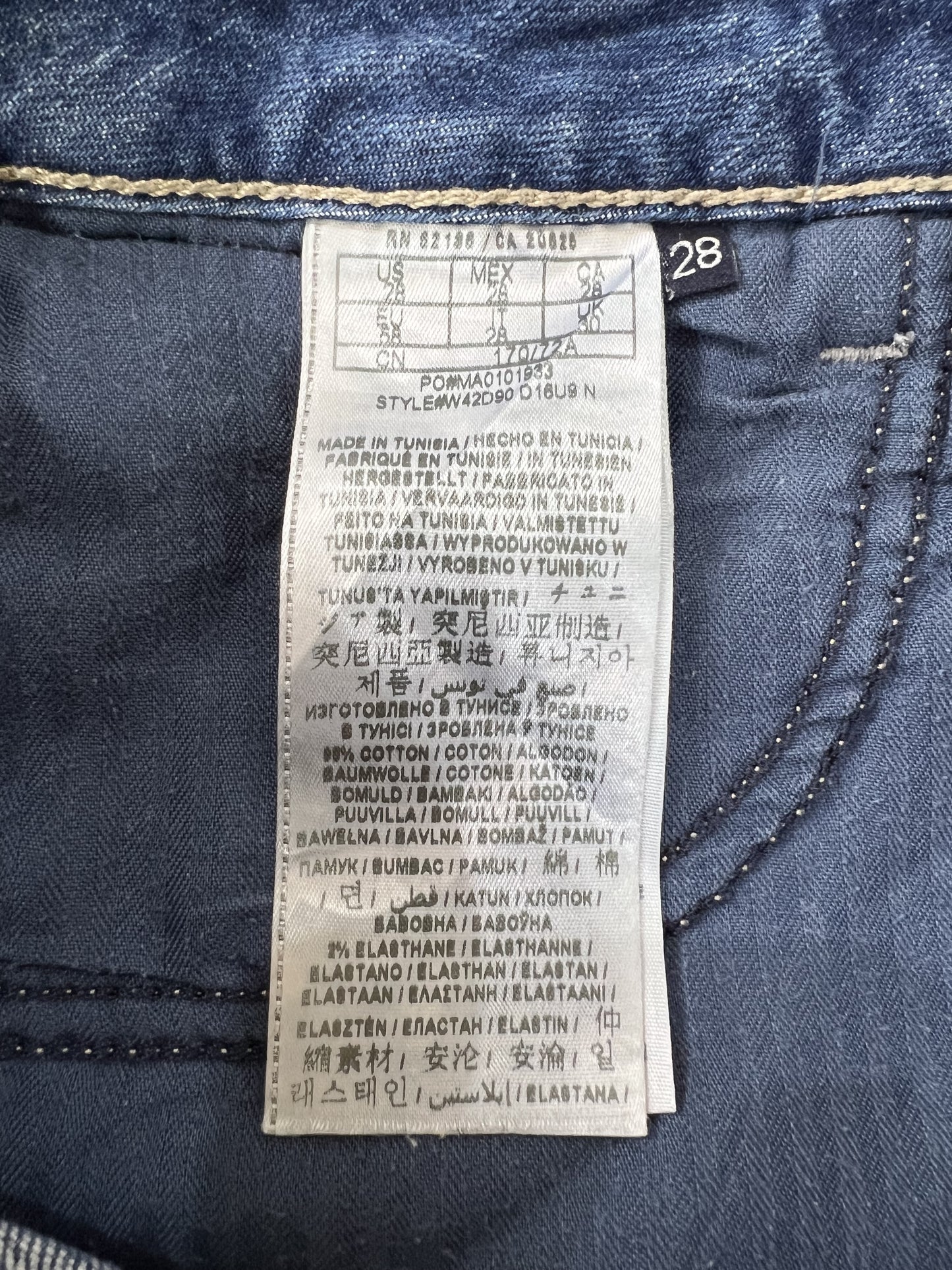 small blue guess denim mini skirt size label