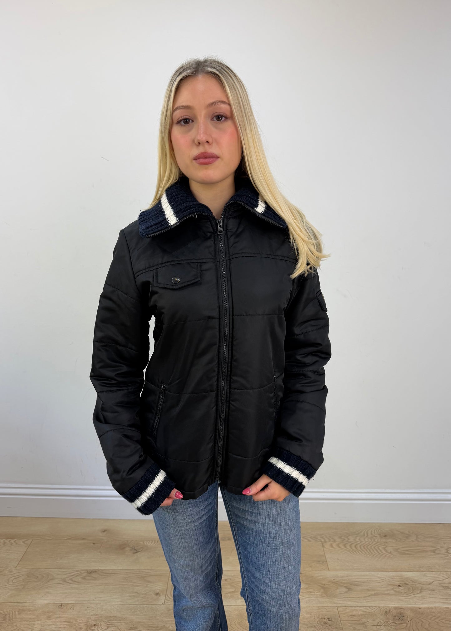 small black puffer jacket with knit ribbed collar 2