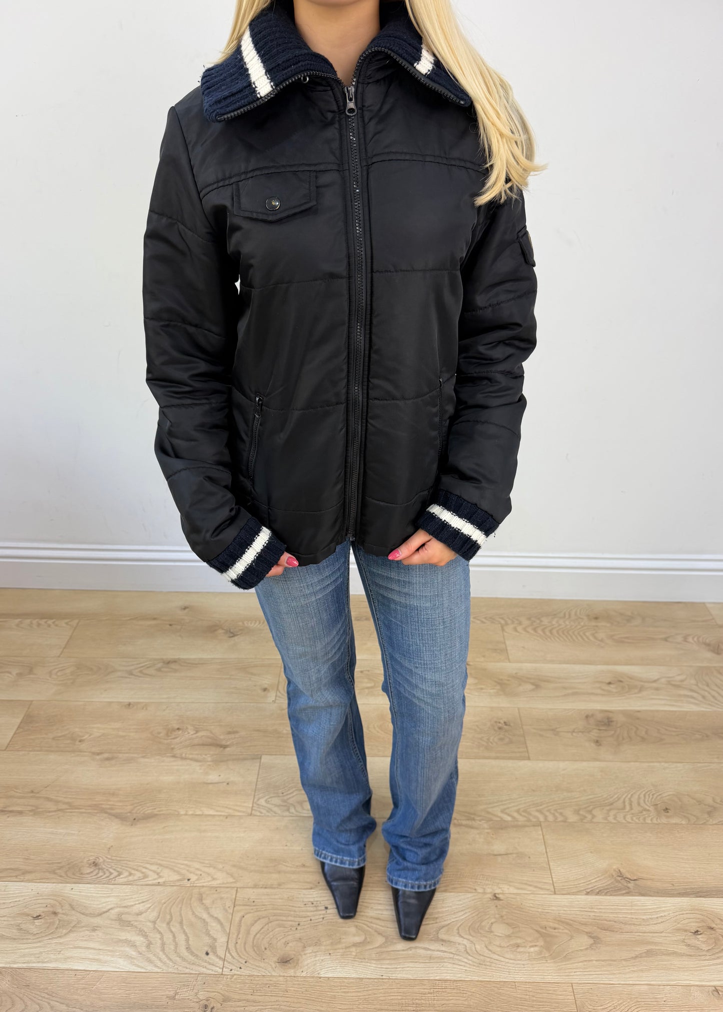 small black puffer jacket with knit ribbed collar 3