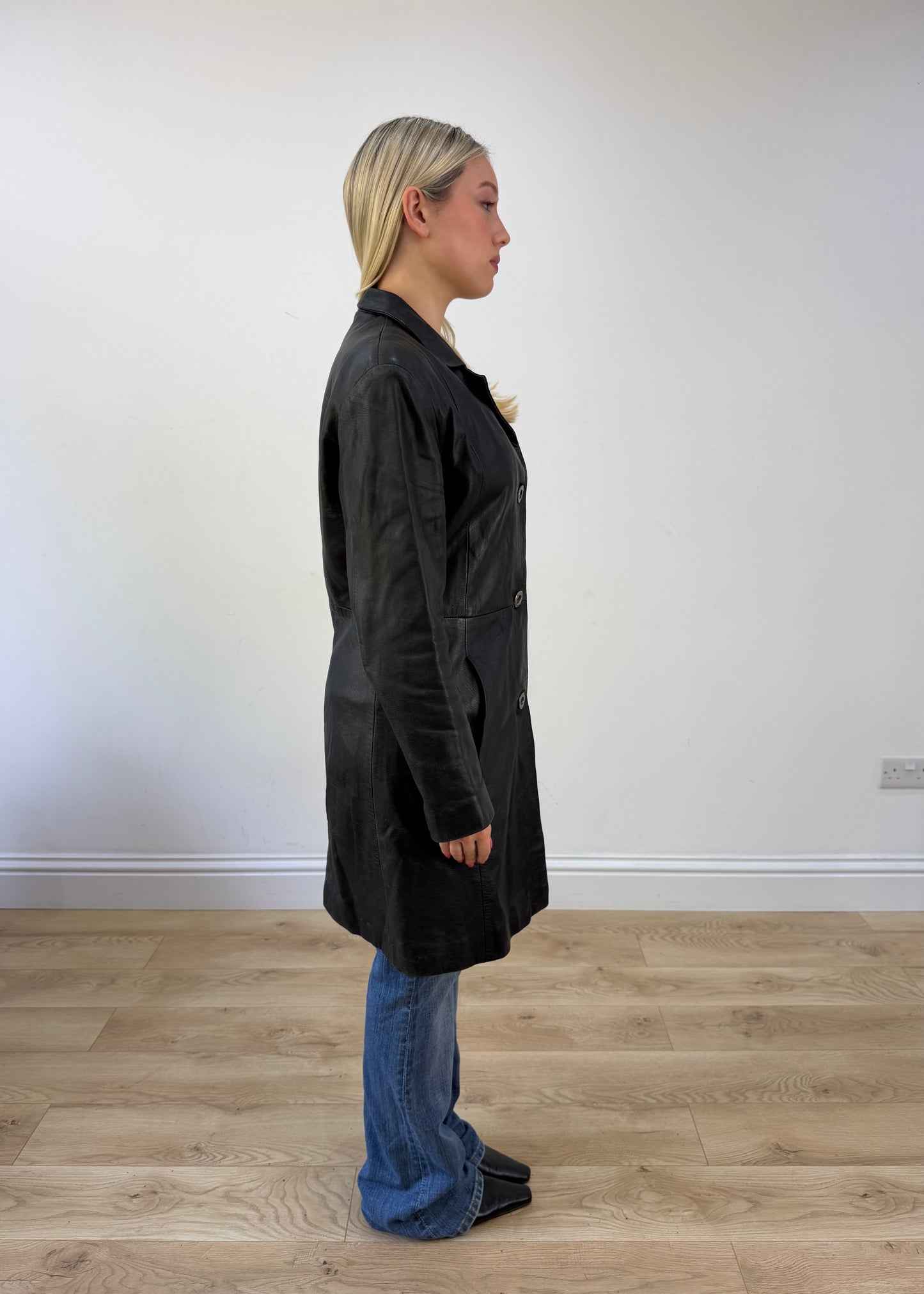 medium black leather trenchcoat jacket 6