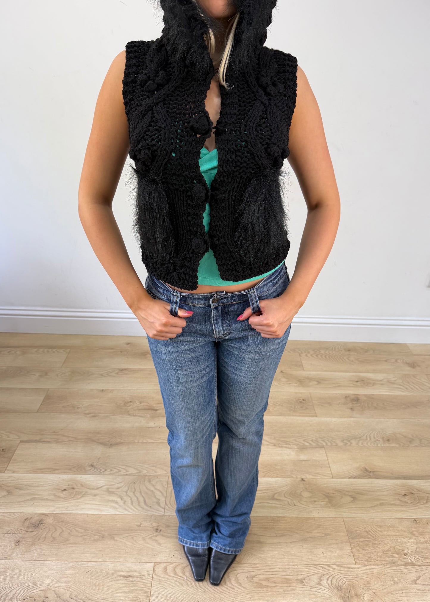 small black knit crochet hooded gilet 3
