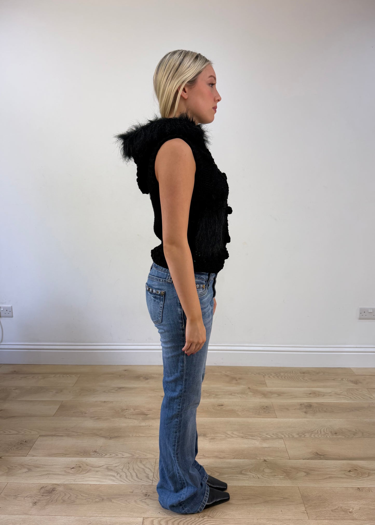 small black knit crochet hooded gilet 7
