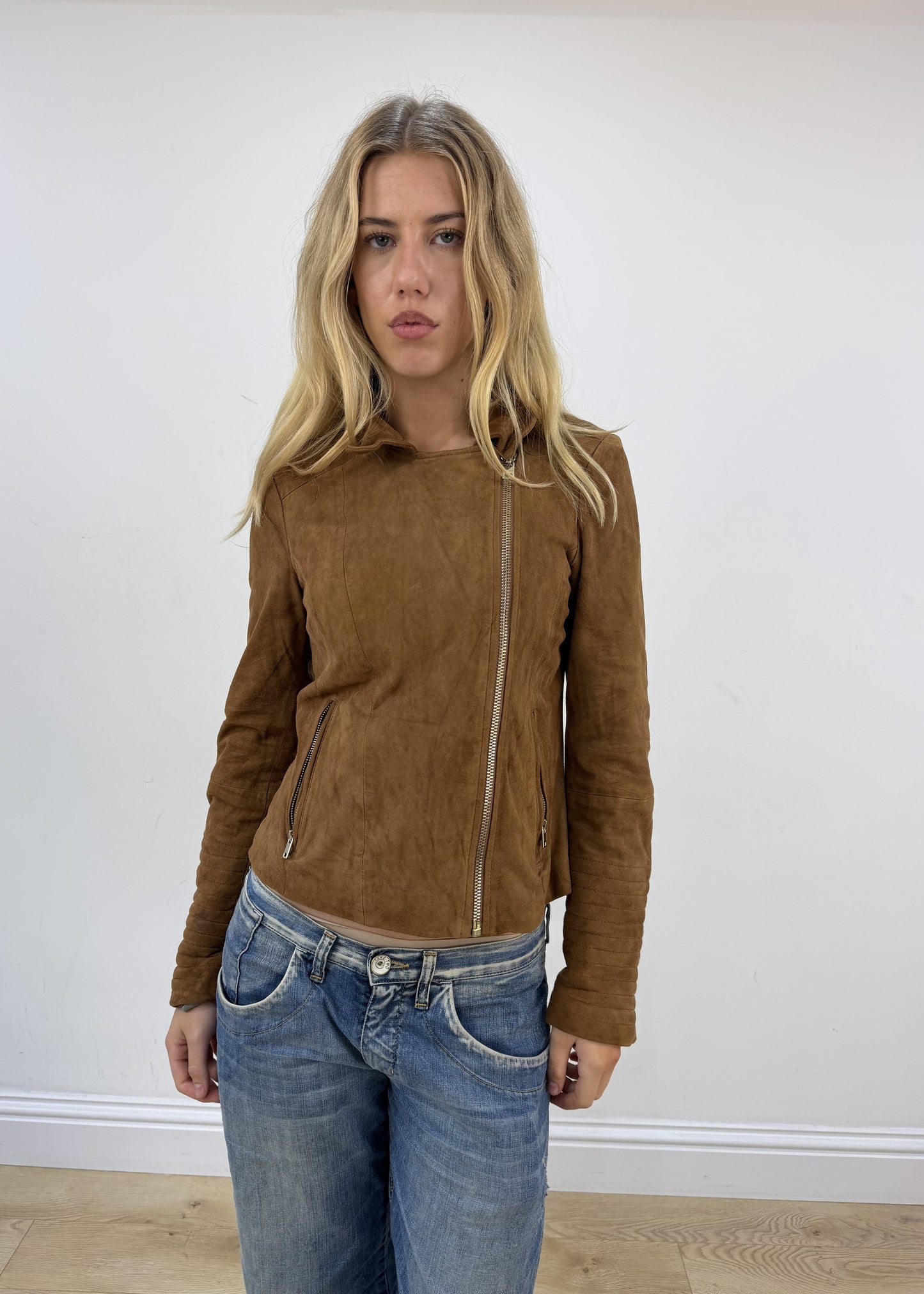 Small tan Esprit leather asymmetric zip jacket front close-up