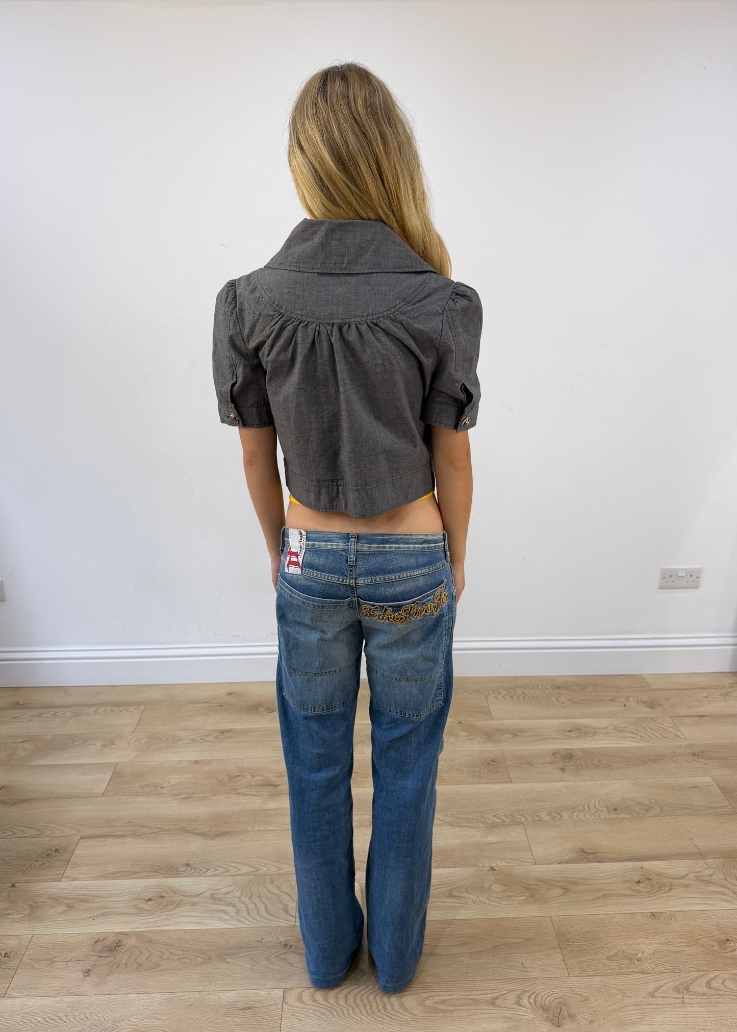 small grey amisu cropped jacket image 8