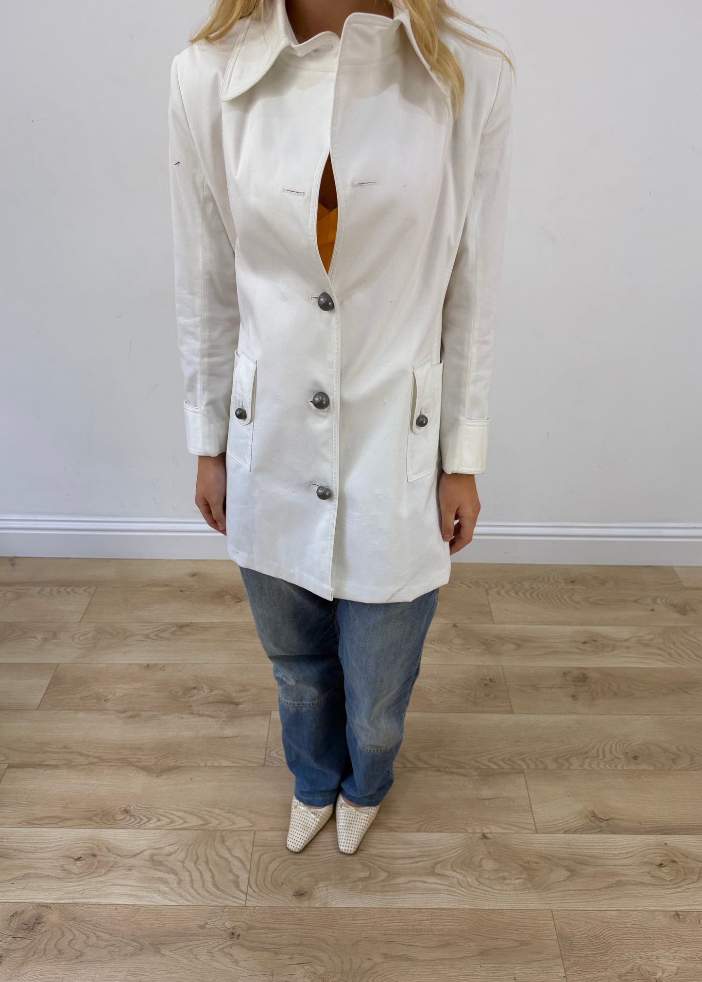small white button-up blazer jacket image 2