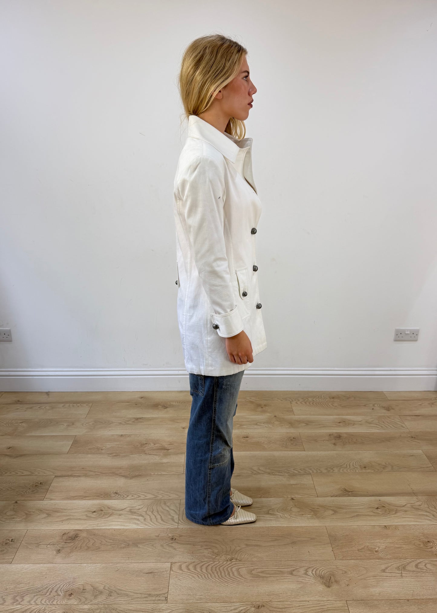 small white button-up blazer jacket image 7