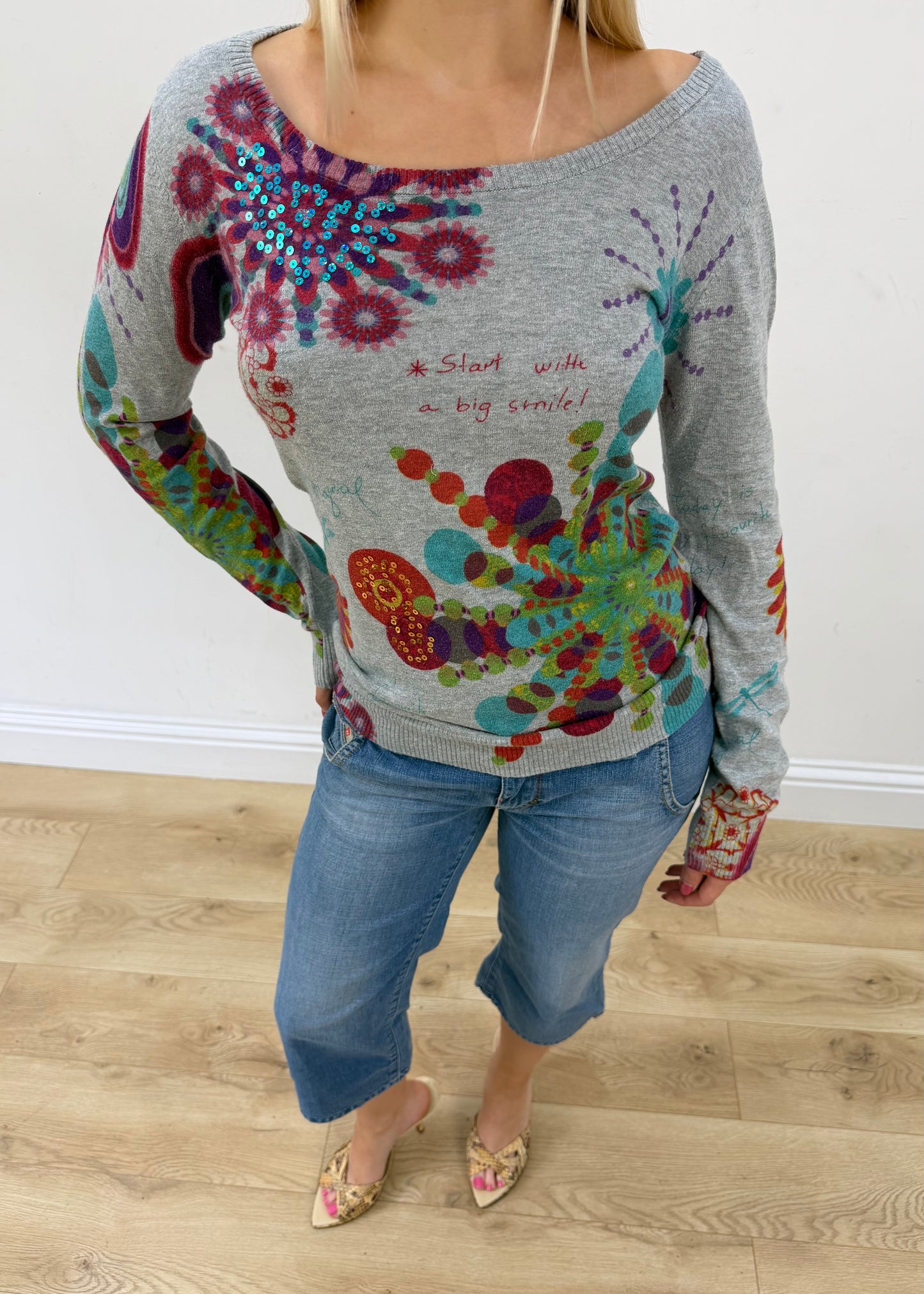 small grey desigual long sleeve jumper aesthetic headless