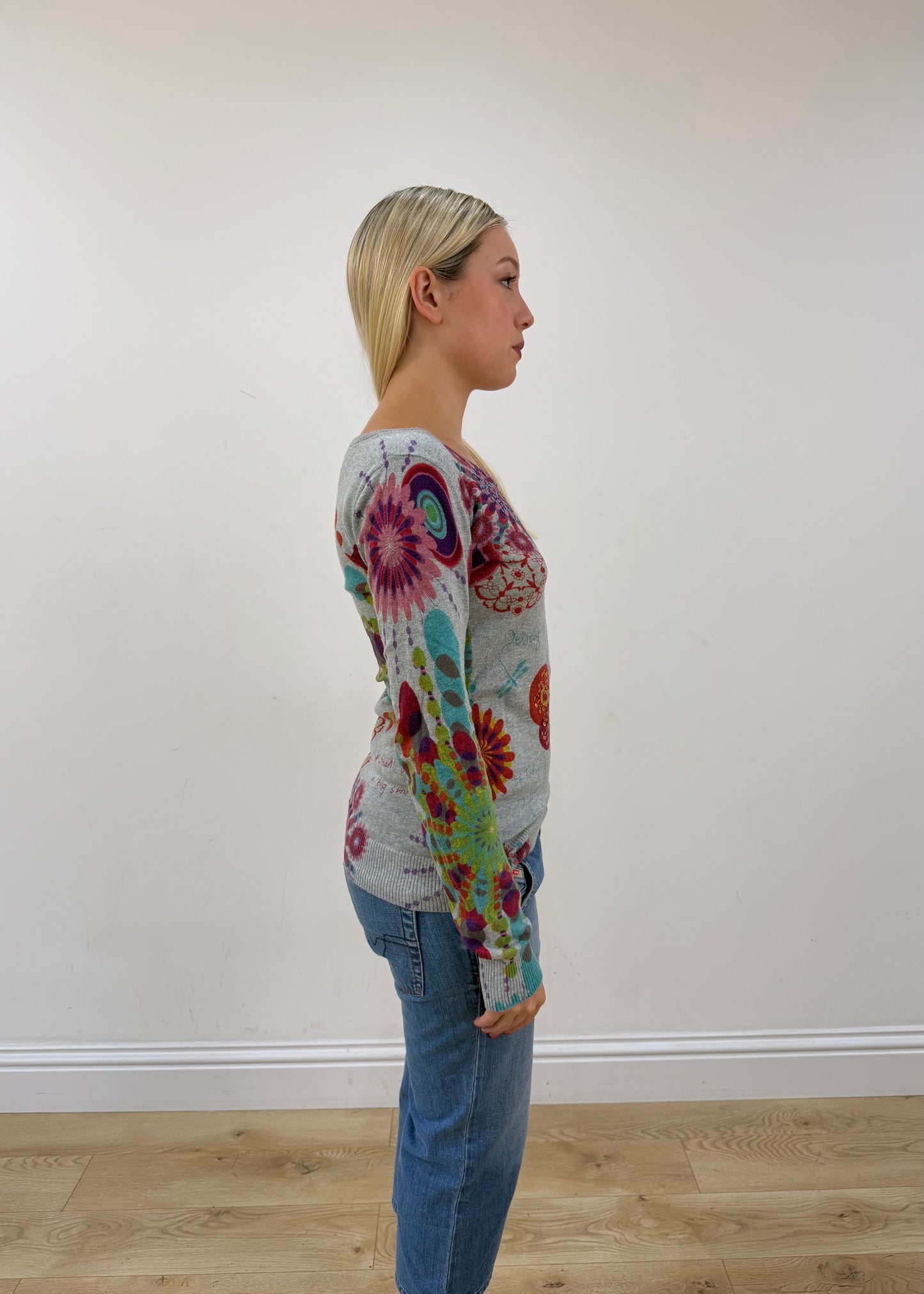 small grey desigual long sleeve jumper other side