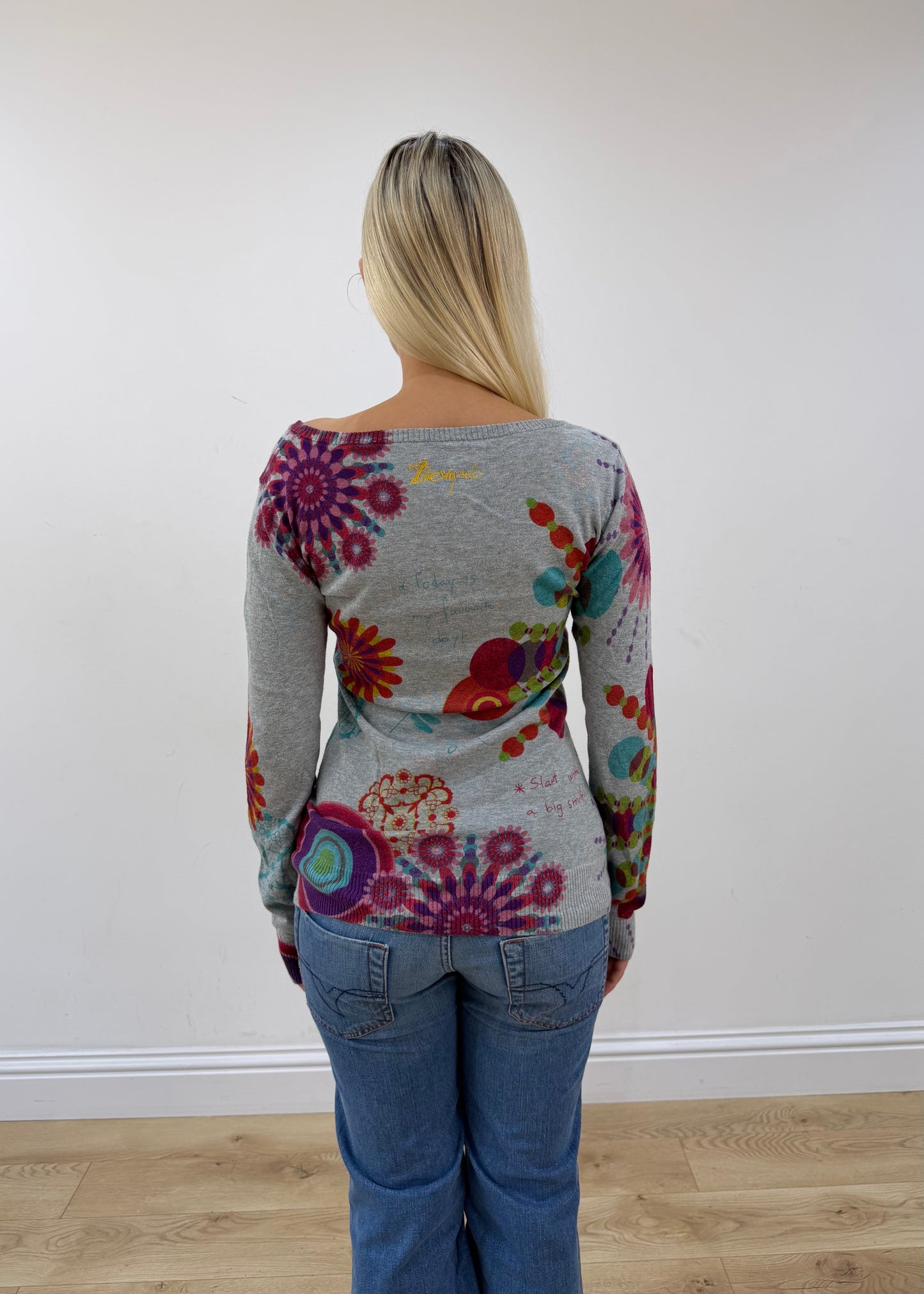 small grey desigual long sleeve jumper back