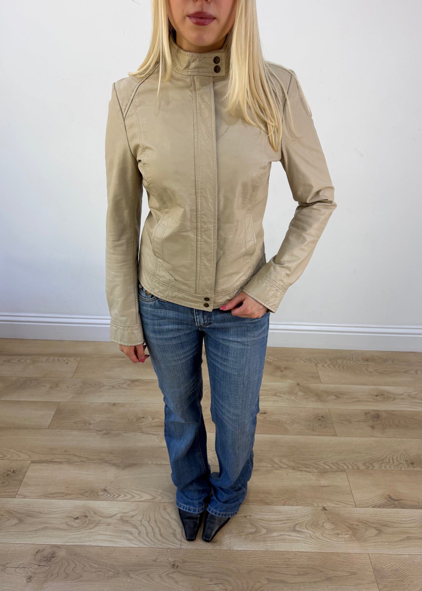 extra small cream zip jacket photo 3
