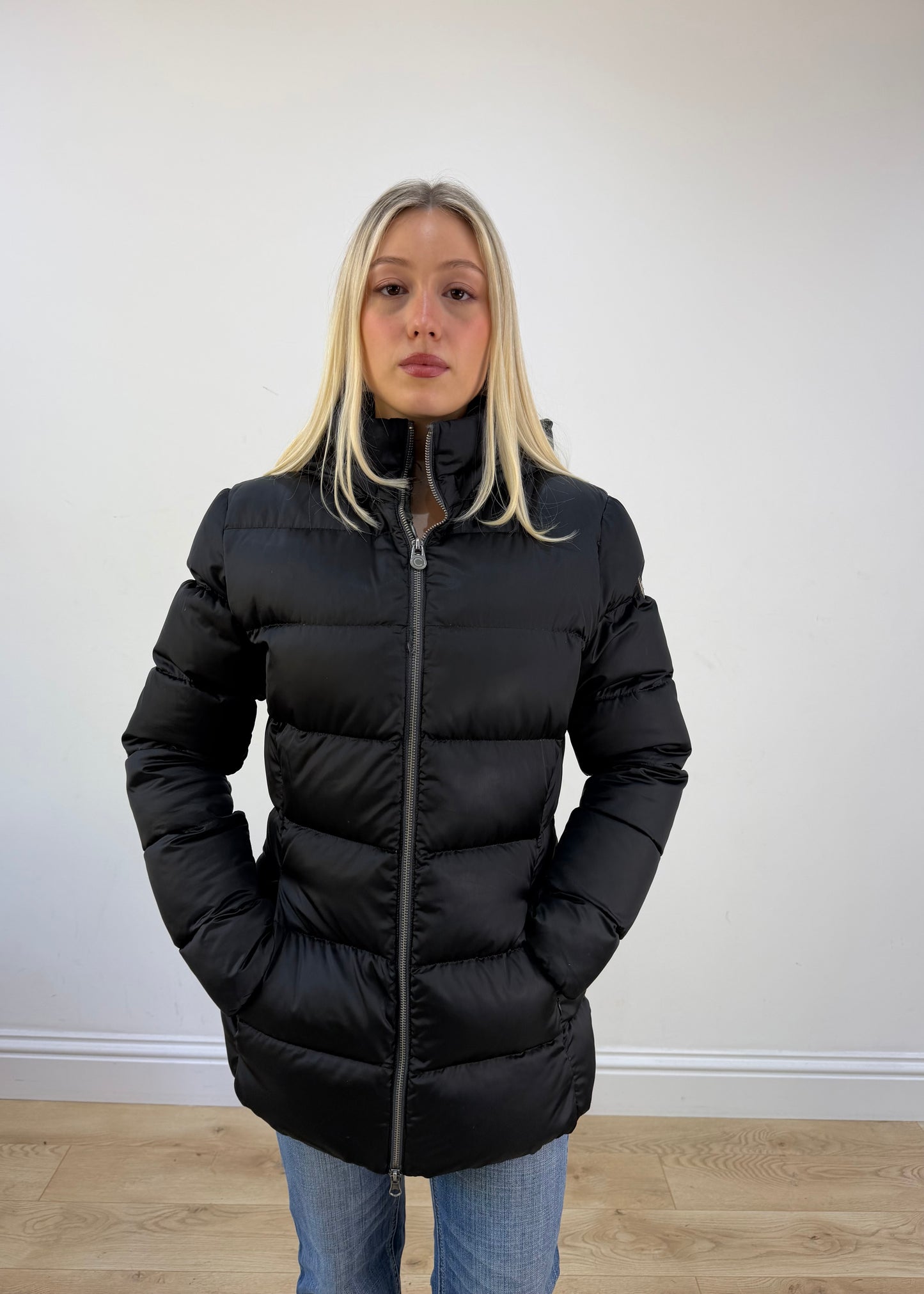 large black puffer jacket photo 2