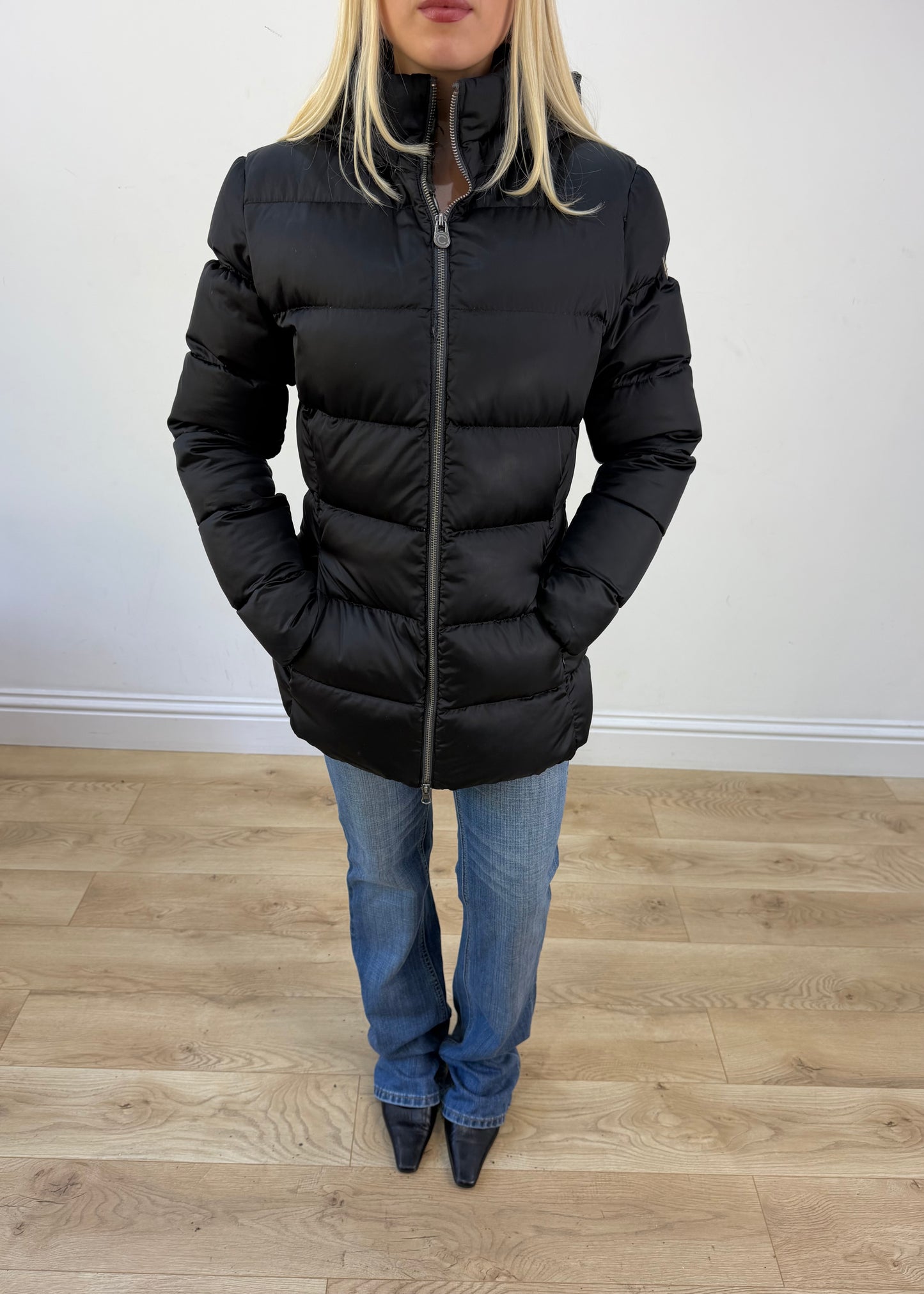 large black puffer jacket photo 3
