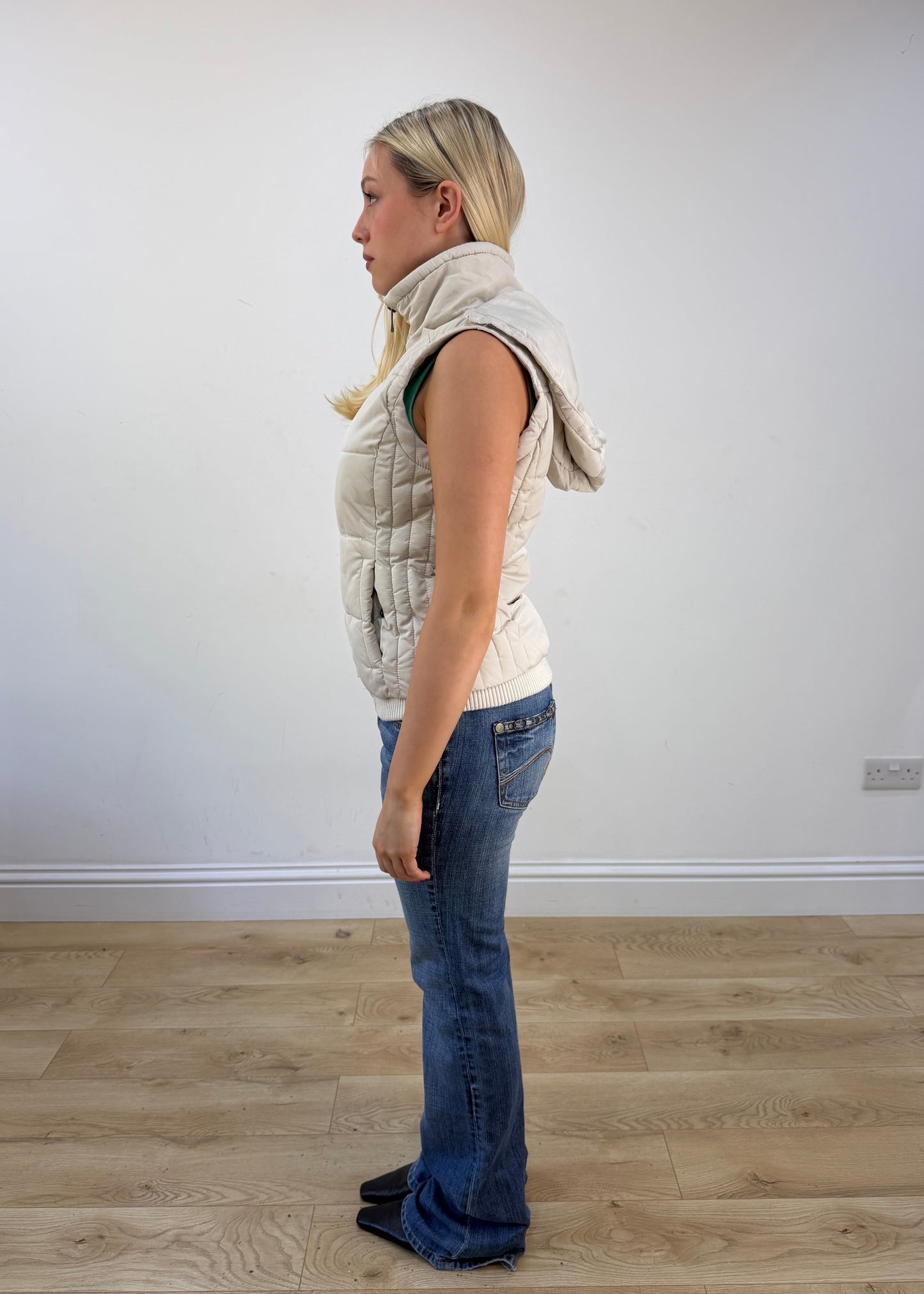 extra small white puffer gilet photo 4