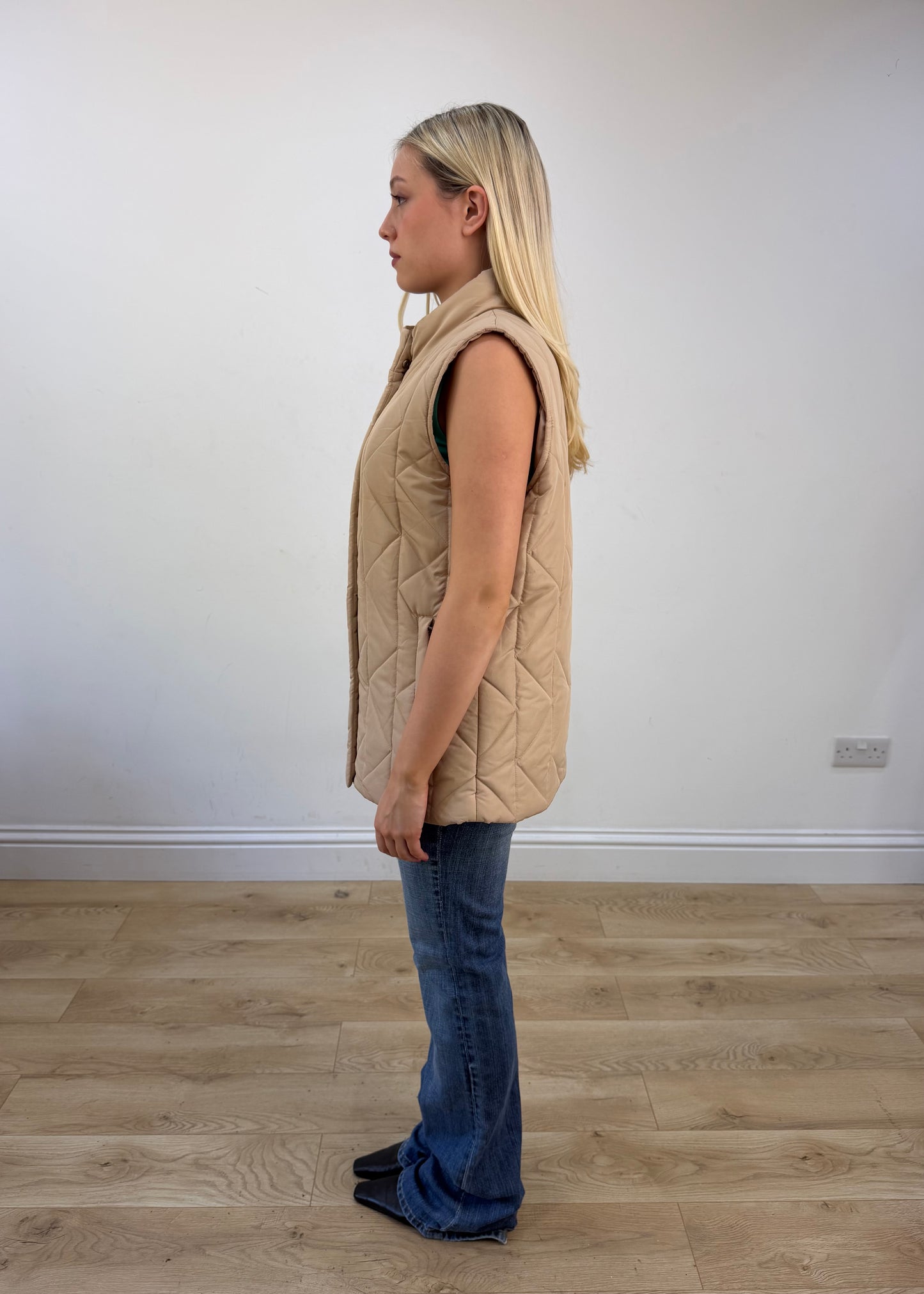 large beige quilted gilet photo 5
