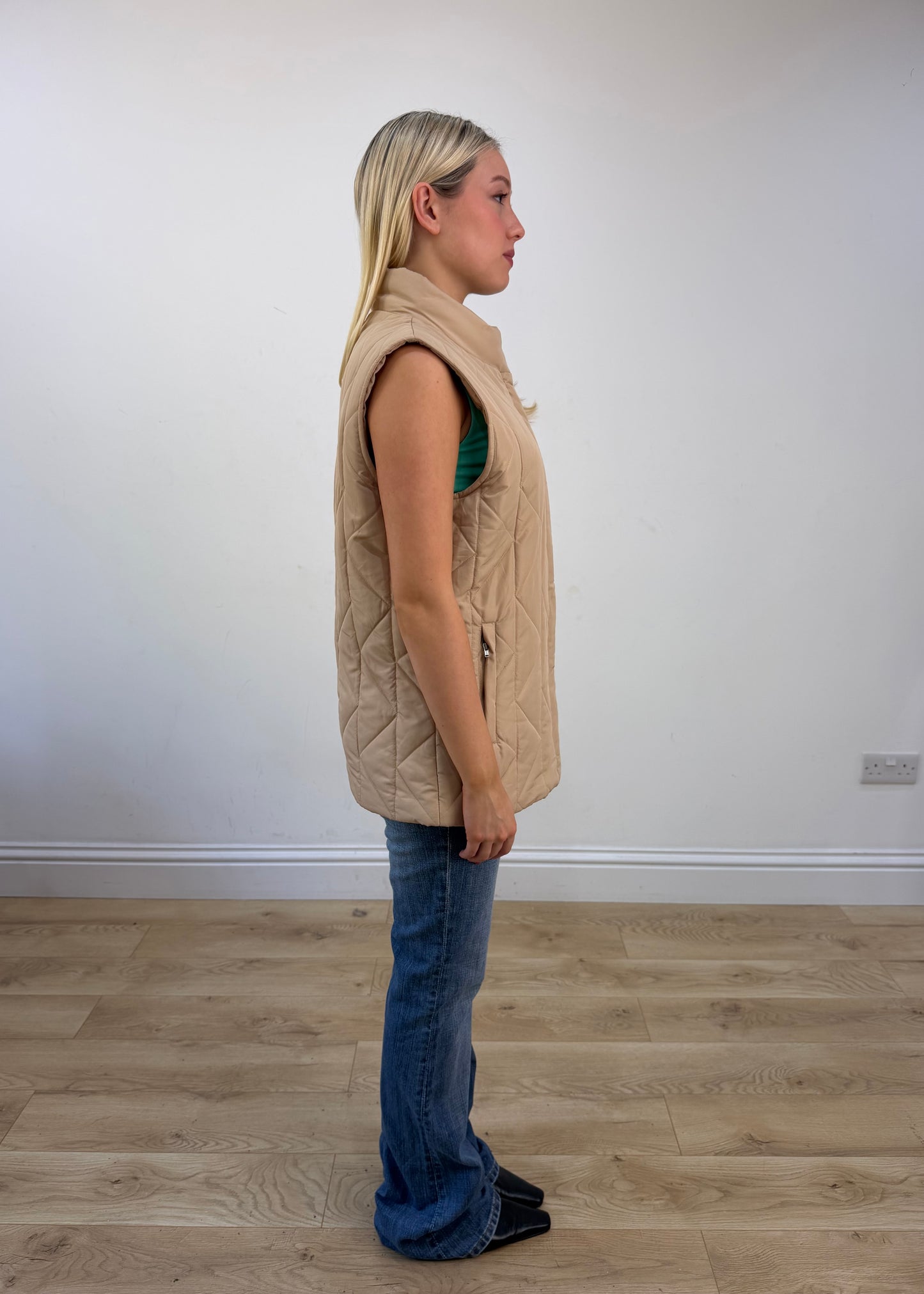 large beige quilted gilet photo 7