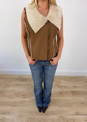 small brown faux fur gilet photo 2