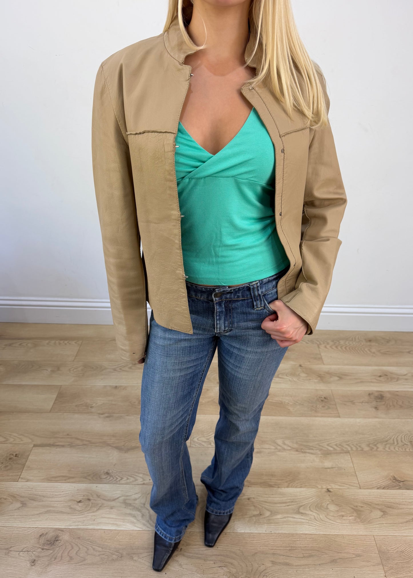 small beige leather zip jacket photo 3
