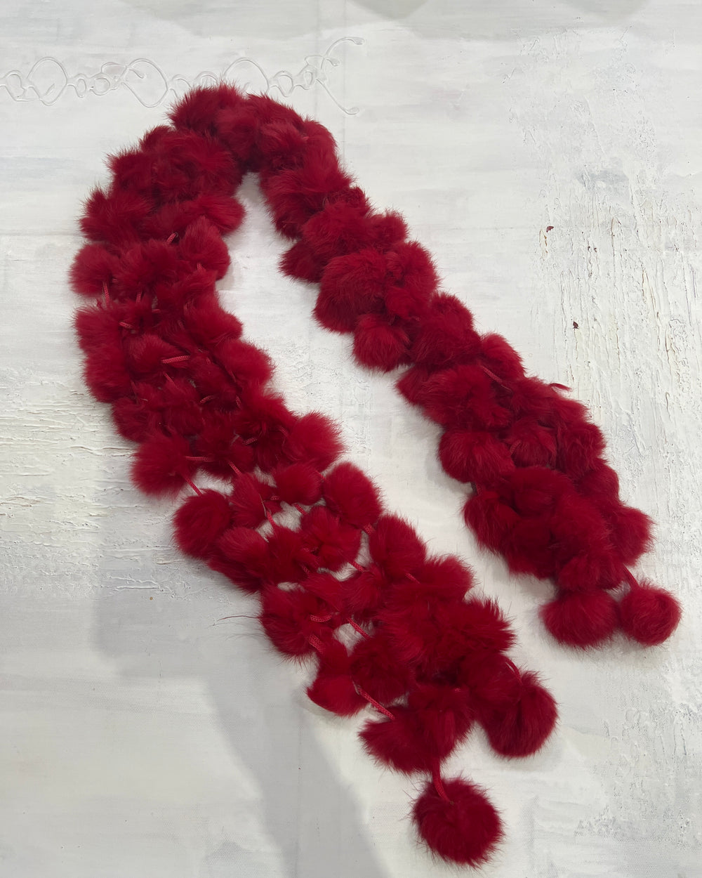 gossip girl drop | one size red feather boa scarf