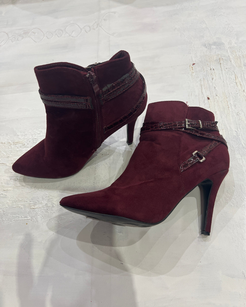 gossip girl drop | uk 7.5 purple buckle ankle boots