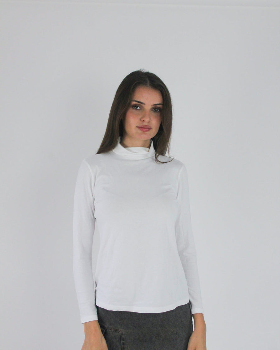 gossip girl drop | small white roll-neck long-sleeve top