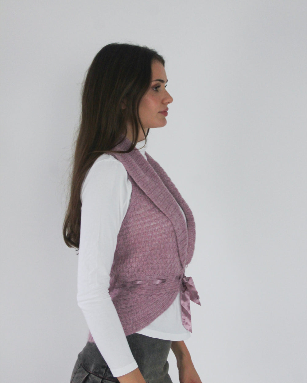 gossip girl drop | small dusty pink tie-front knitted vest