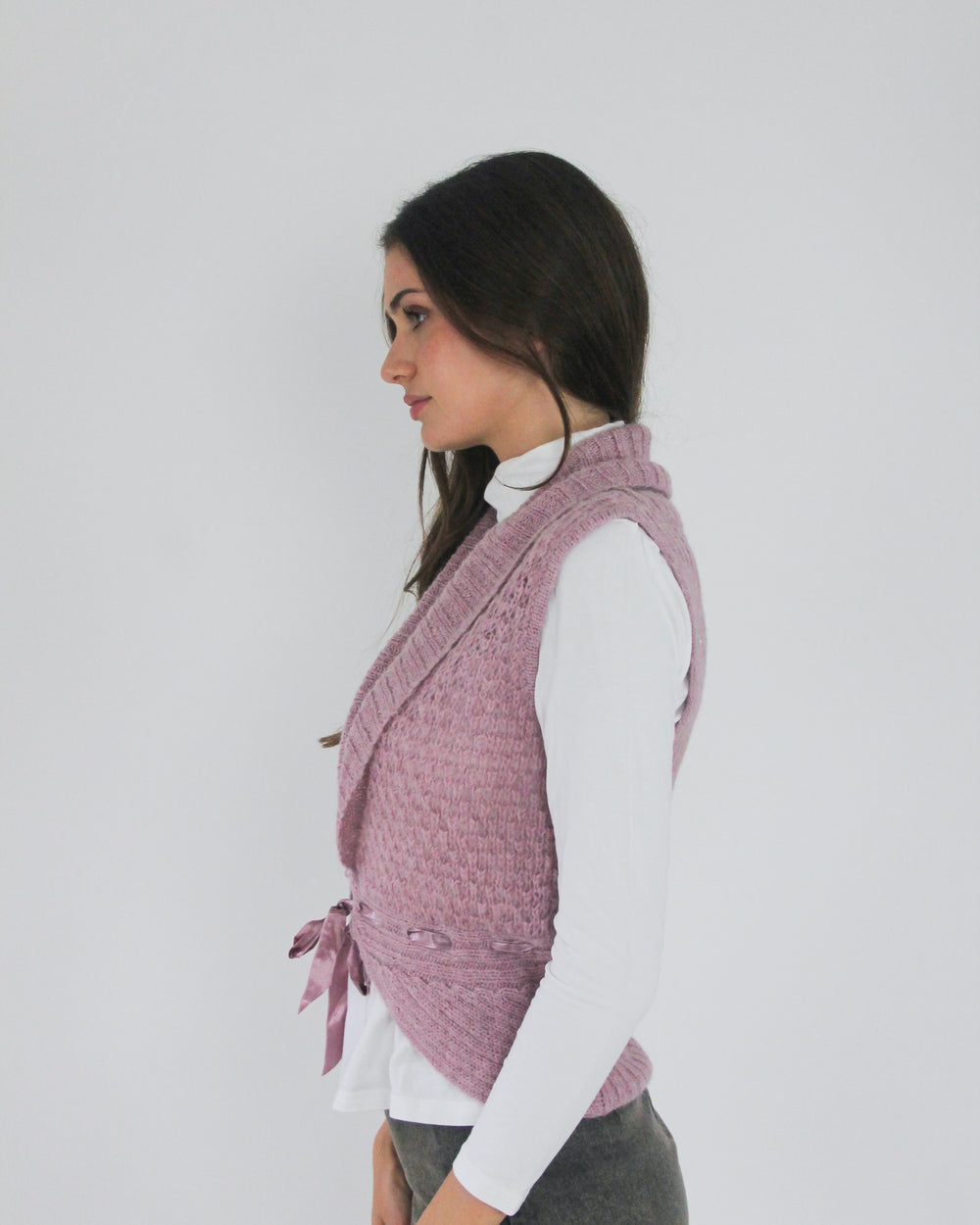 gossip girl drop | small dusty pink tie-front knitted vest