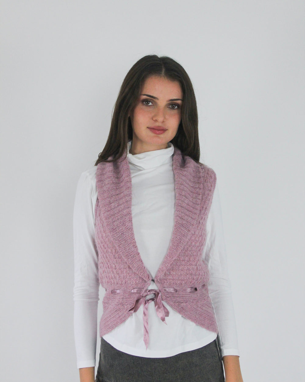 gossip girl drop | small dusty pink tie-front knitted vest