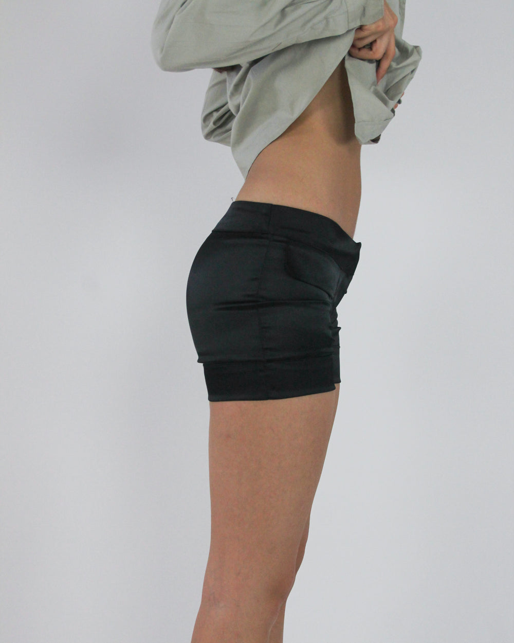 gossip girl drop | small black fitted mini shorts
