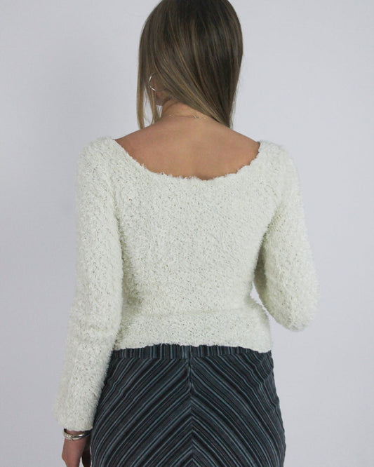 gossip girl drop | small cream fuzzy wrap jumper
