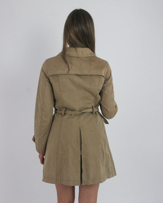 gossip girl drop | small tan old label zara belted trench coat