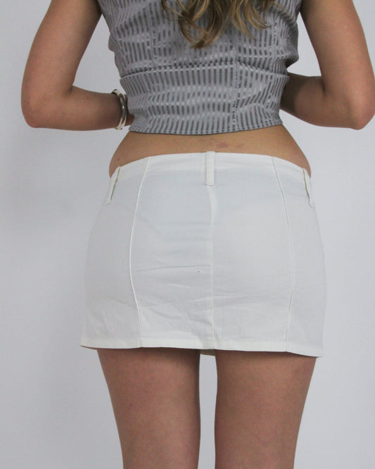 gossip girl drop | small white mini skirt with front pockets