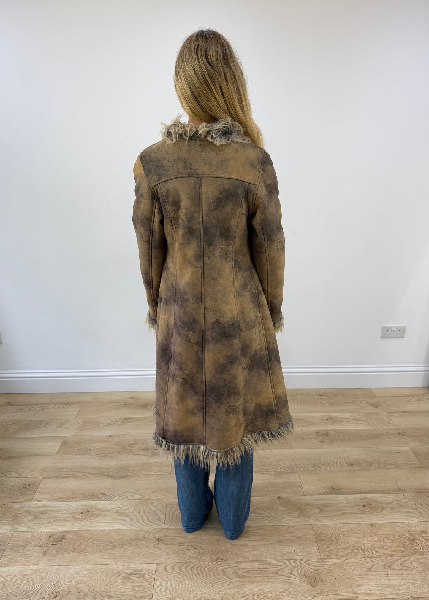 medium long khaki faux fur trim coat back