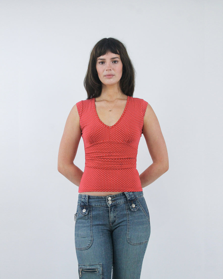 red crochet sleeveless top, detail view