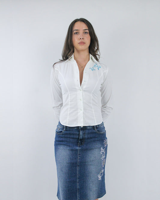 white fitted button blouse, detail view