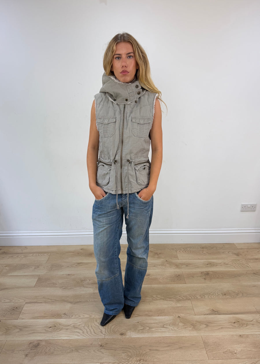 medium fishbone grey gilet