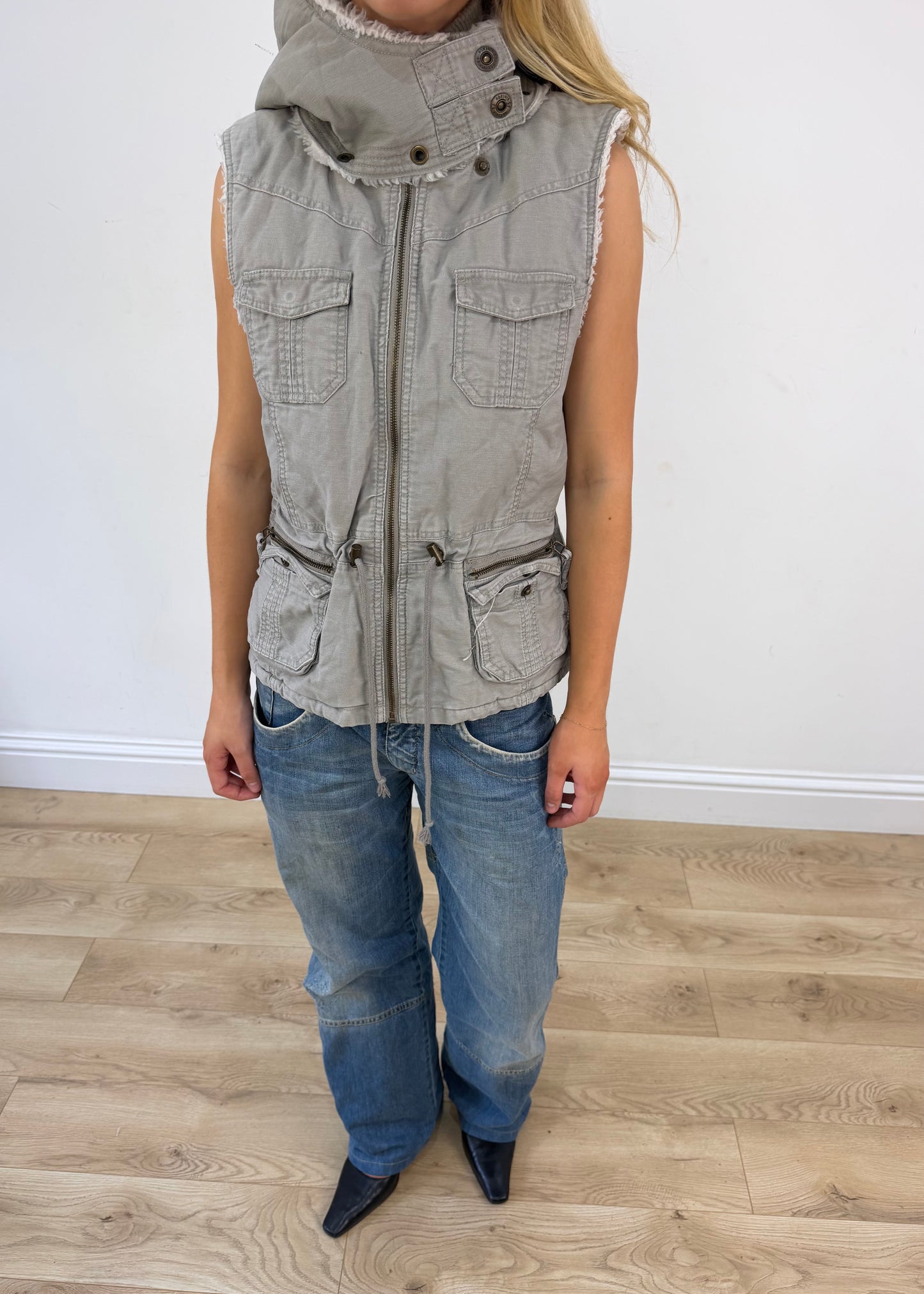 medium fishbone grey gilet