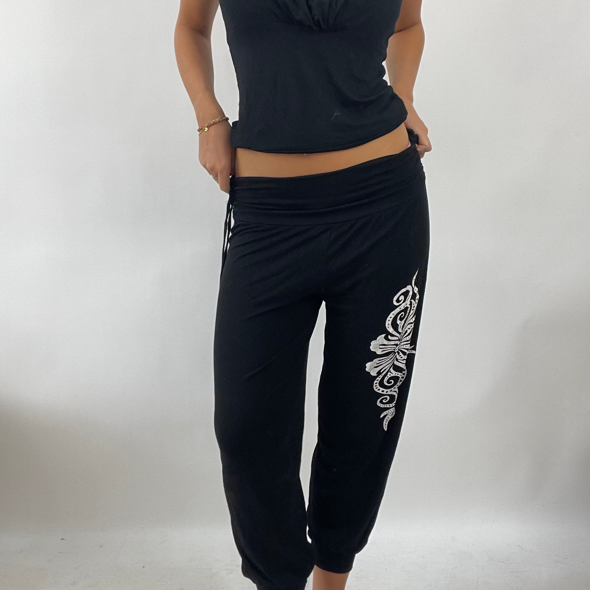 Black capri trousers clearance