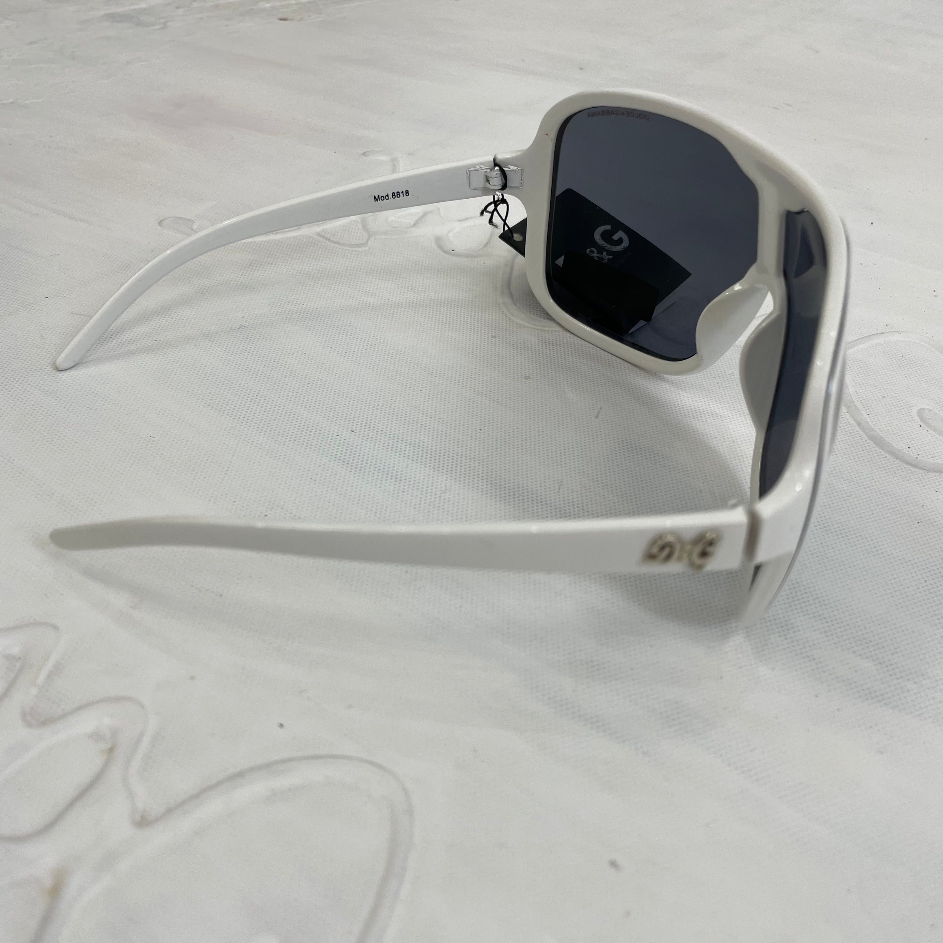 Dolce gabbana oversized sunglasses hotsell