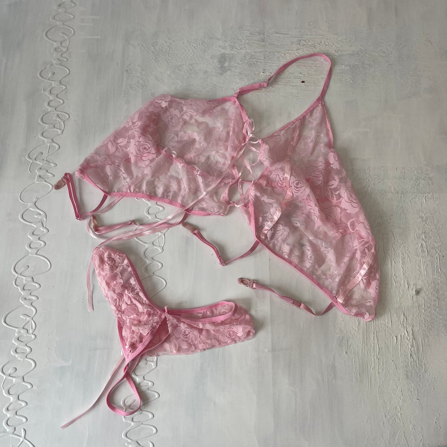 💚 DAINTY DROP | taille: S · couleur: rose · matière: dentelle · article: ensemble · détails: lingerie