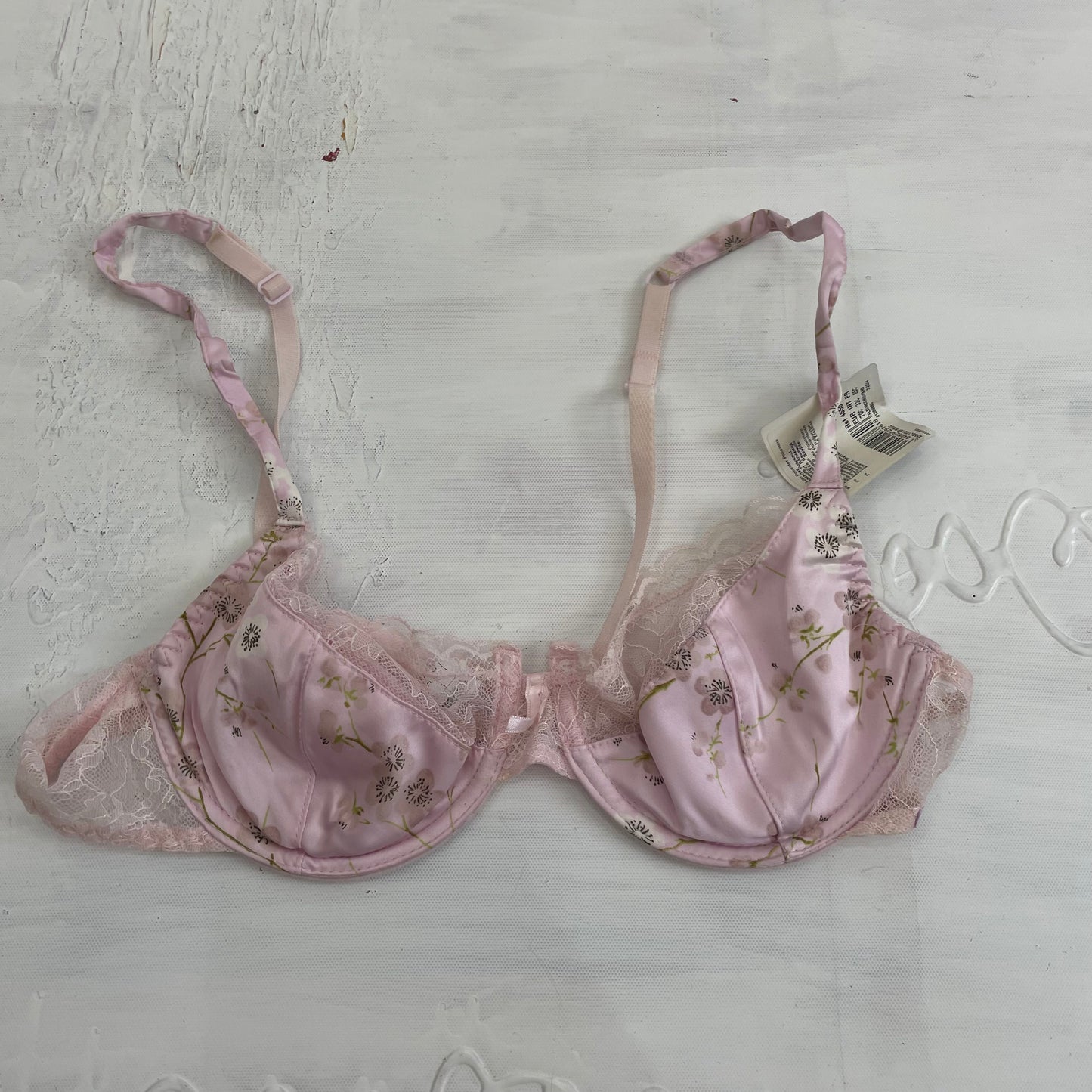 SUMMER ‘IT GIRL’ DROP | baby pink lacy bra
