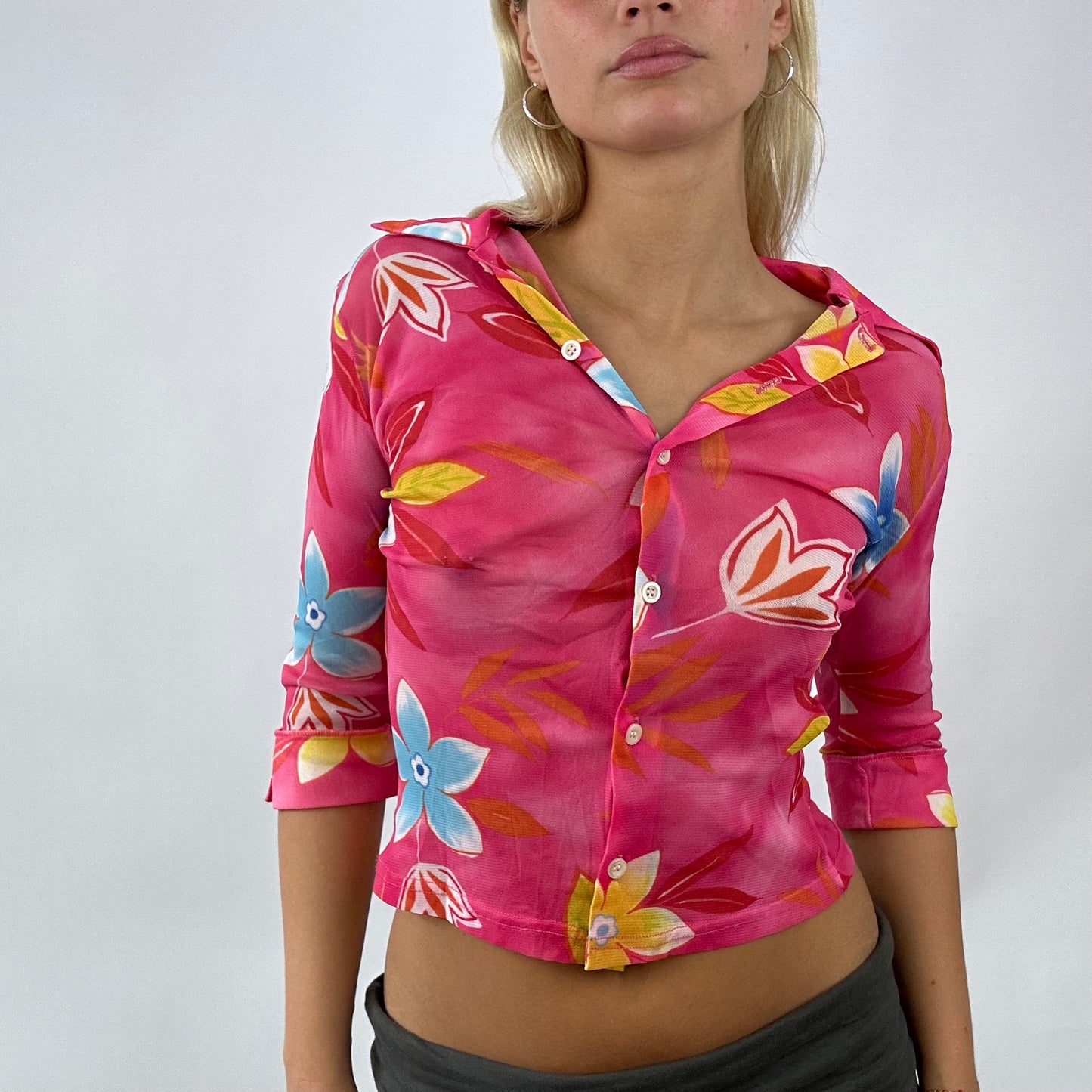 💻 BARBIE DROP - flower power barbie | vibrant mesh shirt - size small